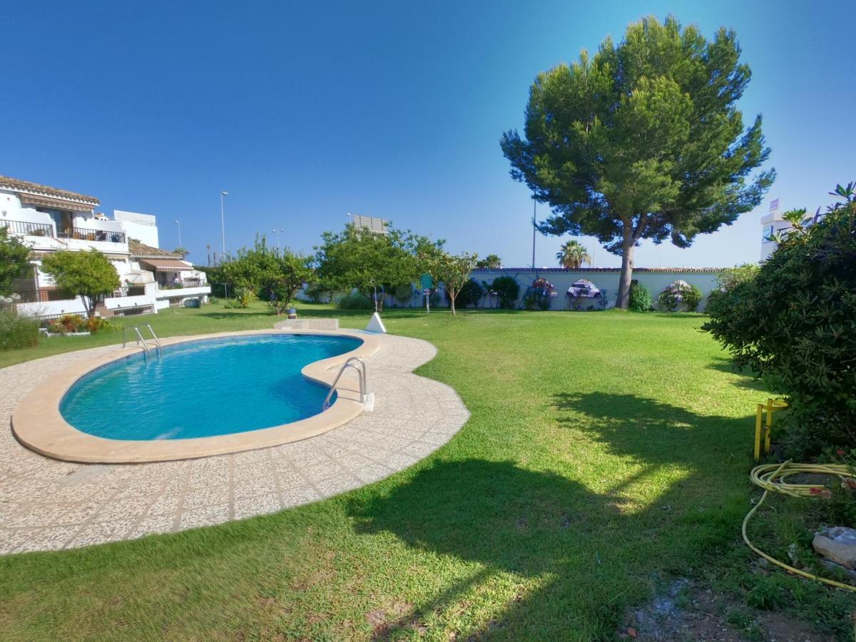 דירות בנאלמדנה Studio With Access To The Garden. Open Pool. Beach Very Close. Wifi & Netflix Free מראה חיצוני תמונה