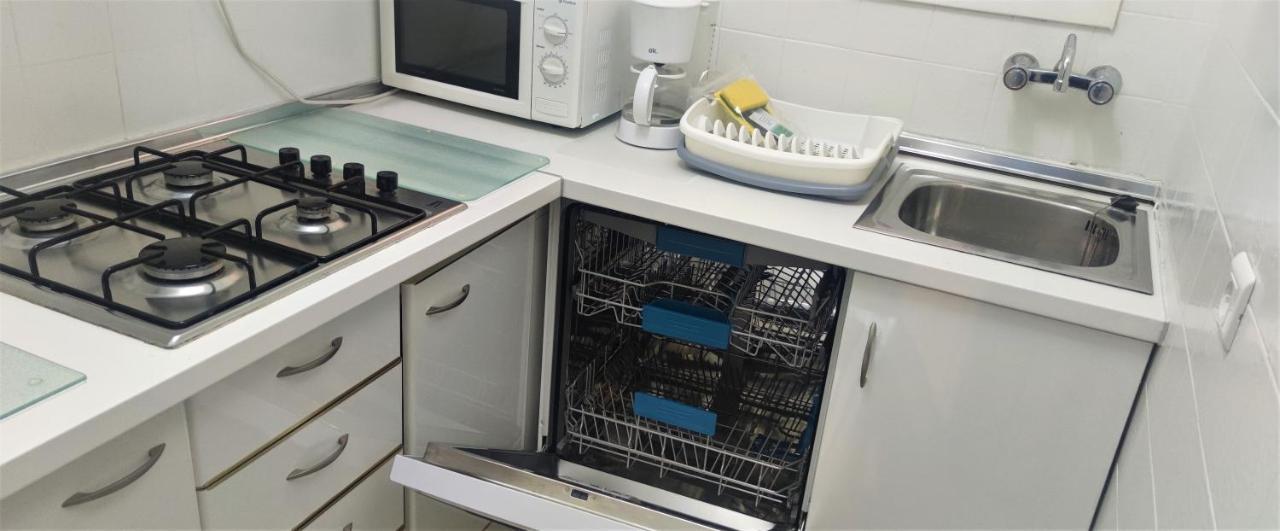 דירות בנאלמדנה Studio With Access To The Garden. Open Pool. Beach Very Close. Wifi & Netflix Free מראה חיצוני תמונה