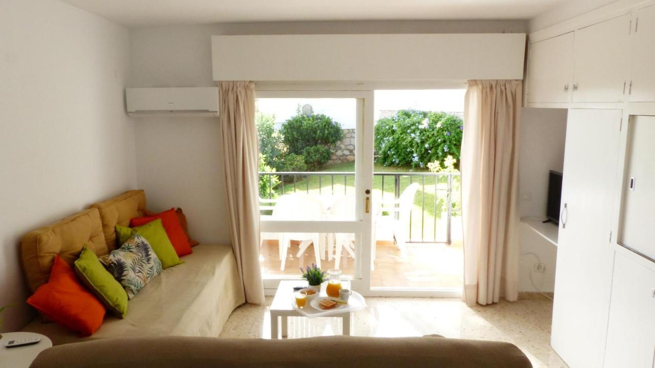 דירות בנאלמדנה Studio With Access To The Garden. Open Pool. Beach Very Close. Wifi & Netflix Free מראה חיצוני תמונה
