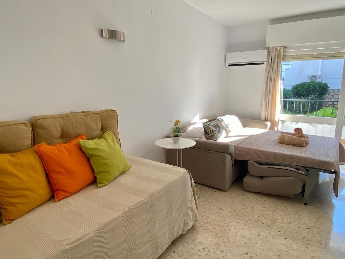 דירות בנאלמדנה Studio With Access To The Garden. Open Pool. Beach Very Close. Wifi & Netflix Free מראה חיצוני תמונה